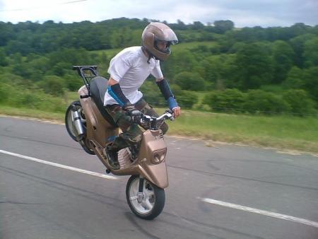 Stoppie